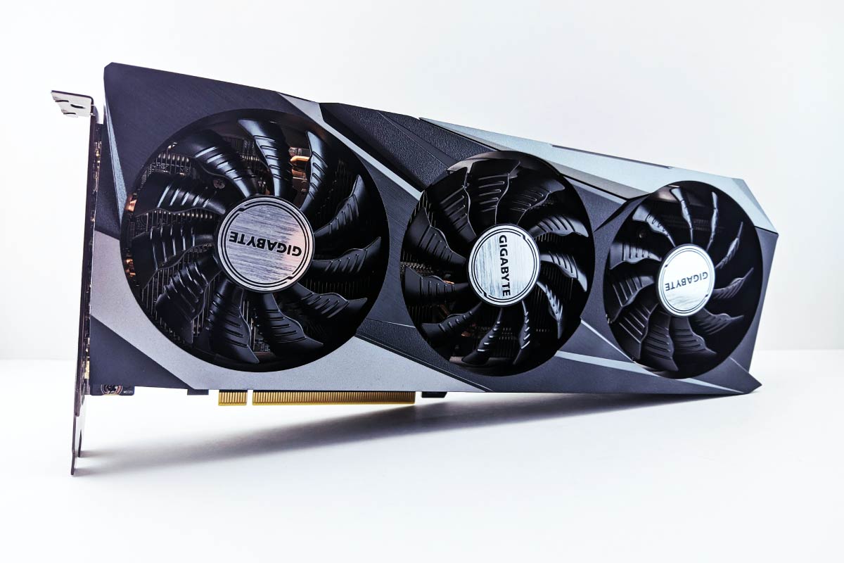 GIGABYTE GAMING OC 系列三風扇顯示卡